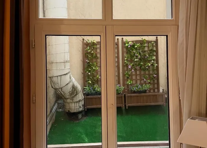 85 Saint Honore Hotel