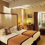 85 Saint Honore Szálloda 3*