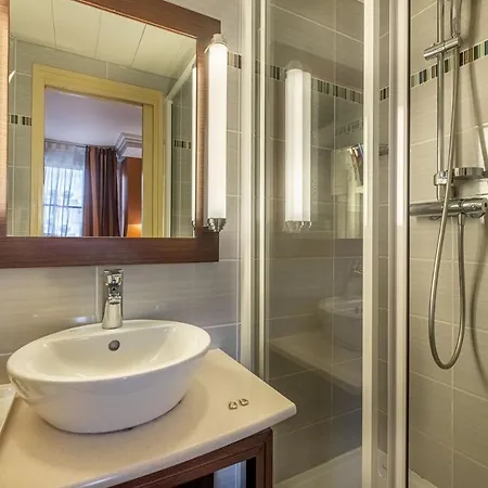Hotel 85 Saint Honore 3*