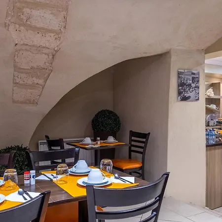 Saint Honoré Hotel 3*