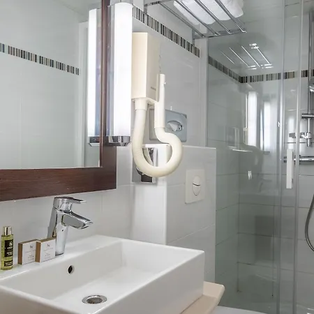 85 Saint Honore 3* Paryż
