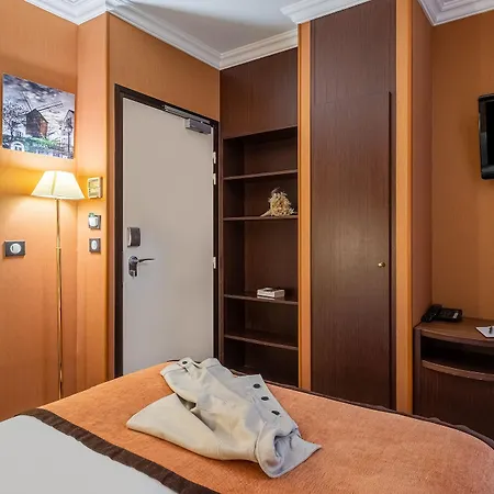 85 Saint Honore Hotel