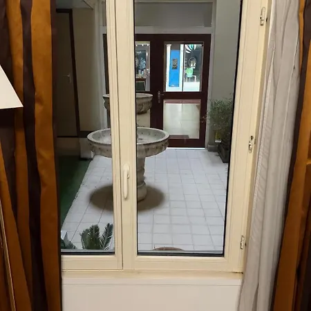 Hotel 85 Saint Honore 3*