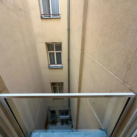 85 Saint Honore Hotel