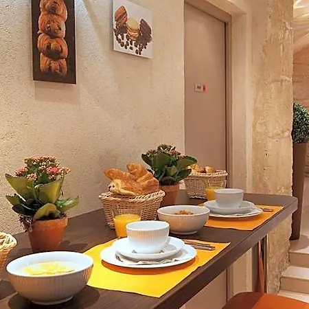 فندق 85 Saint Honore باريس