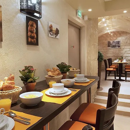 Saint Honoré Hotel 3*