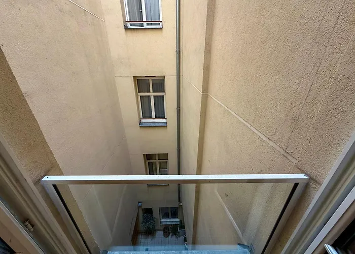 85 Saint Honore Отель