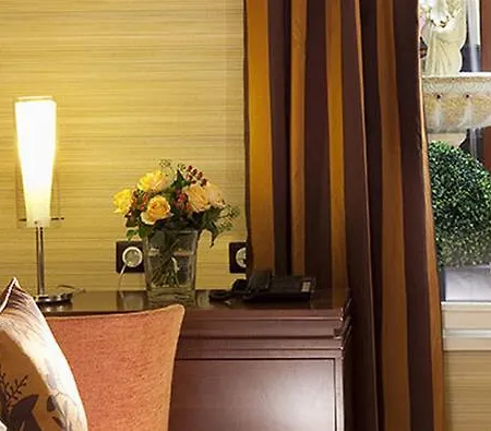 Saint Honore Hotel Paris