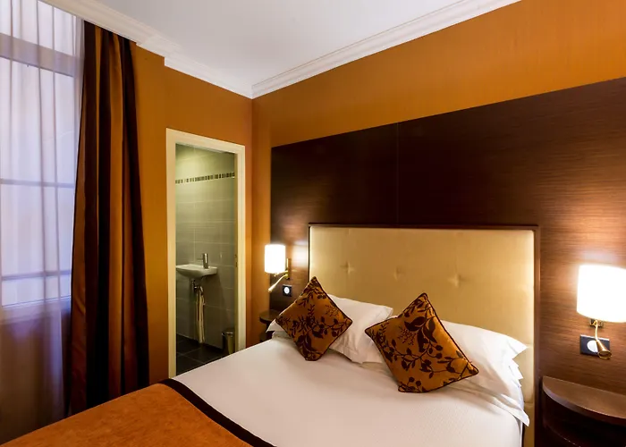 Hotel 85 Saint Honore Paris