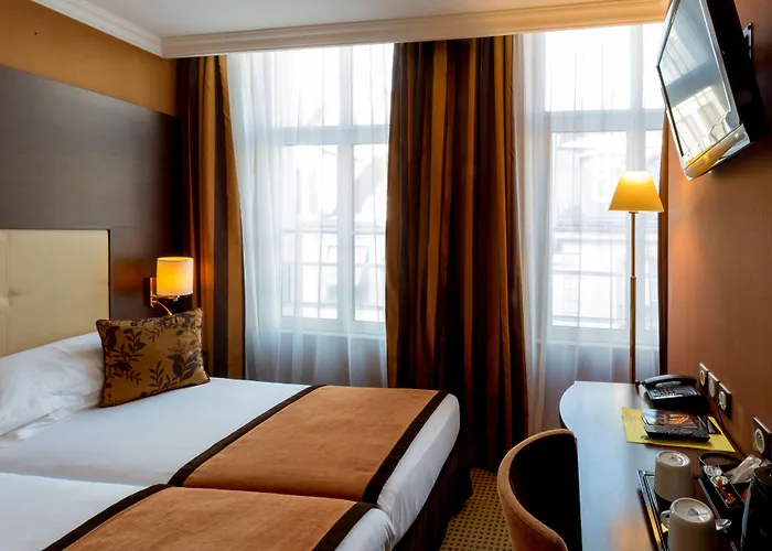 Hotel 85 Saint Honore Paris