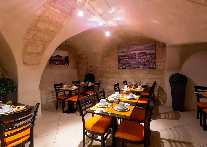 Hotel 85 Saint Honore 3*