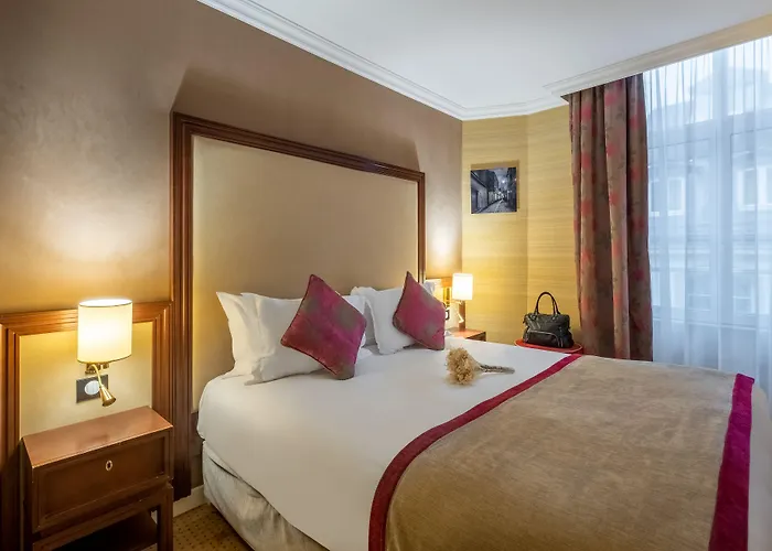 85 Saint Honore 3* Paris